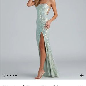 New, never worn. Bought for a wedding and no longer need it.